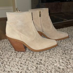 Woman’s boots